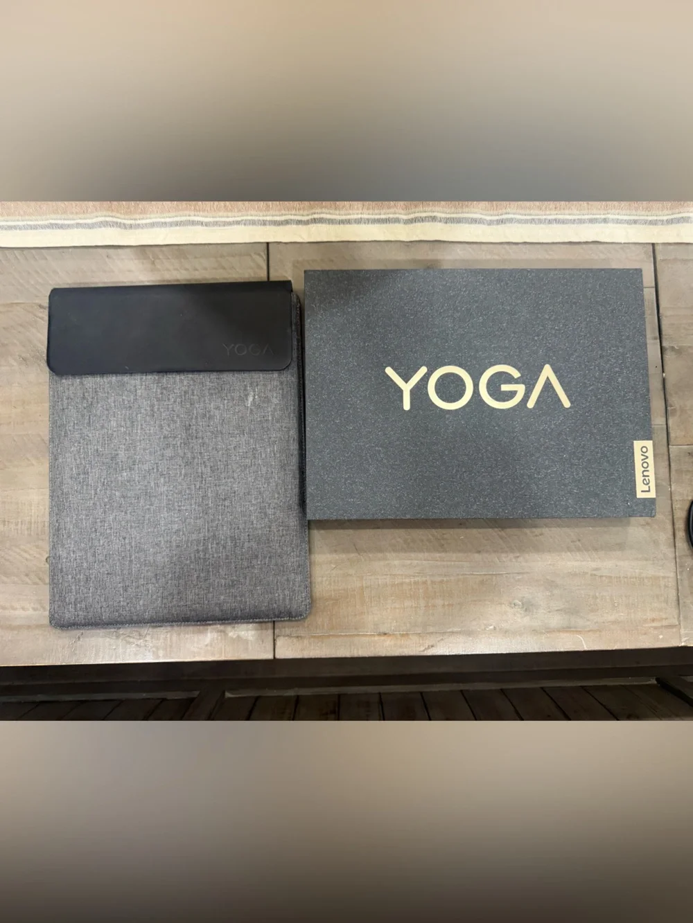 Lenovo Yoga 9 14IAP7 Intel Evo i7 14” Touchscreen 2-in 1 Laptop/Box pens, sleeve